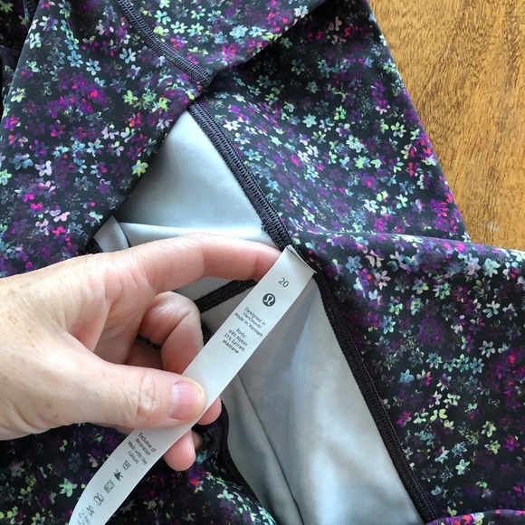Lululemon Leggings size 20 - Picture 5 of 7